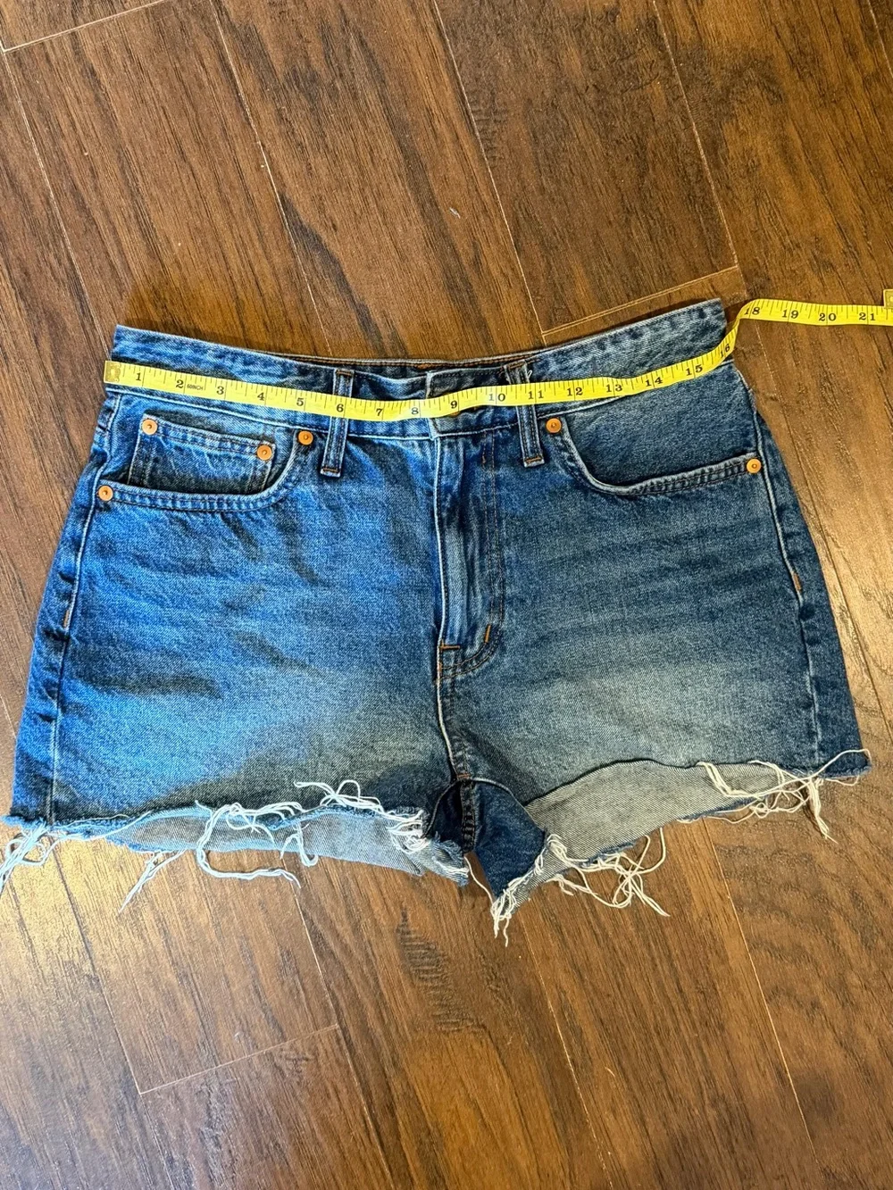 Madewell Relaxed Denim Blue Jean Cutoff Shorts